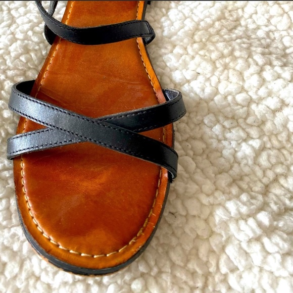 Vince Camuto Tall Gladiator Sandals - Picture 4 of 6